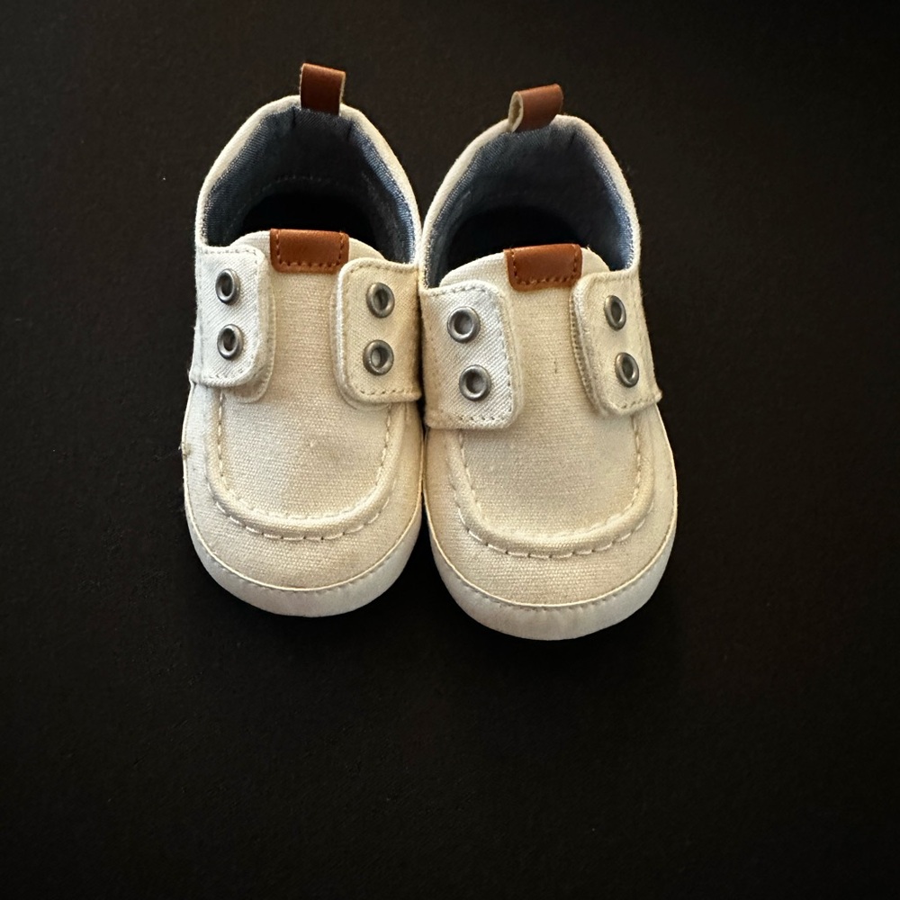 Old Navy Cream and Brown Moccasins Soft-Soled Slip-On